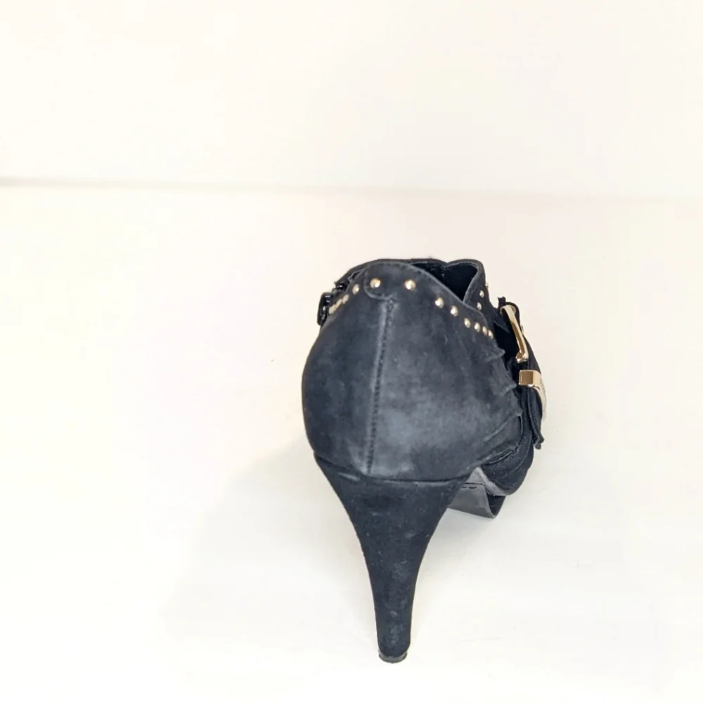 Bcbgeneration suede ankle boots
